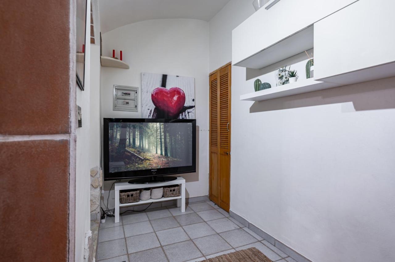 University And San Marco Cozy Apartment Флоренция Экстерьер фото